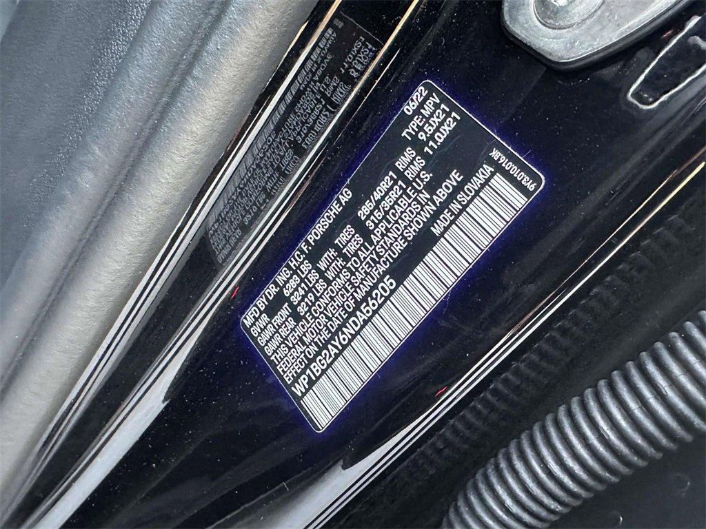 Used 2022 Porsche Cayenne GTS image 7