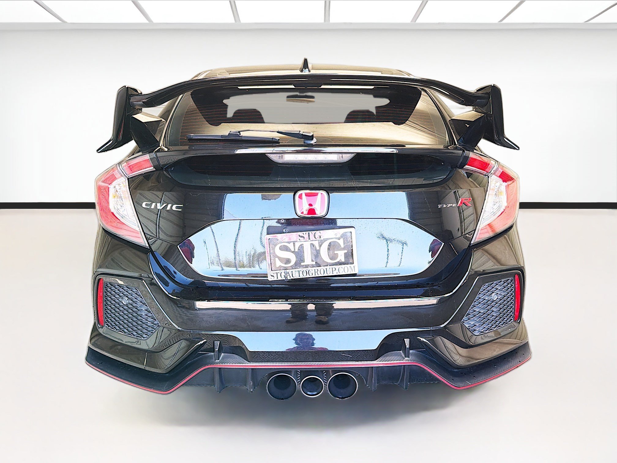 Used 2017 Honda Civic Type R image 5