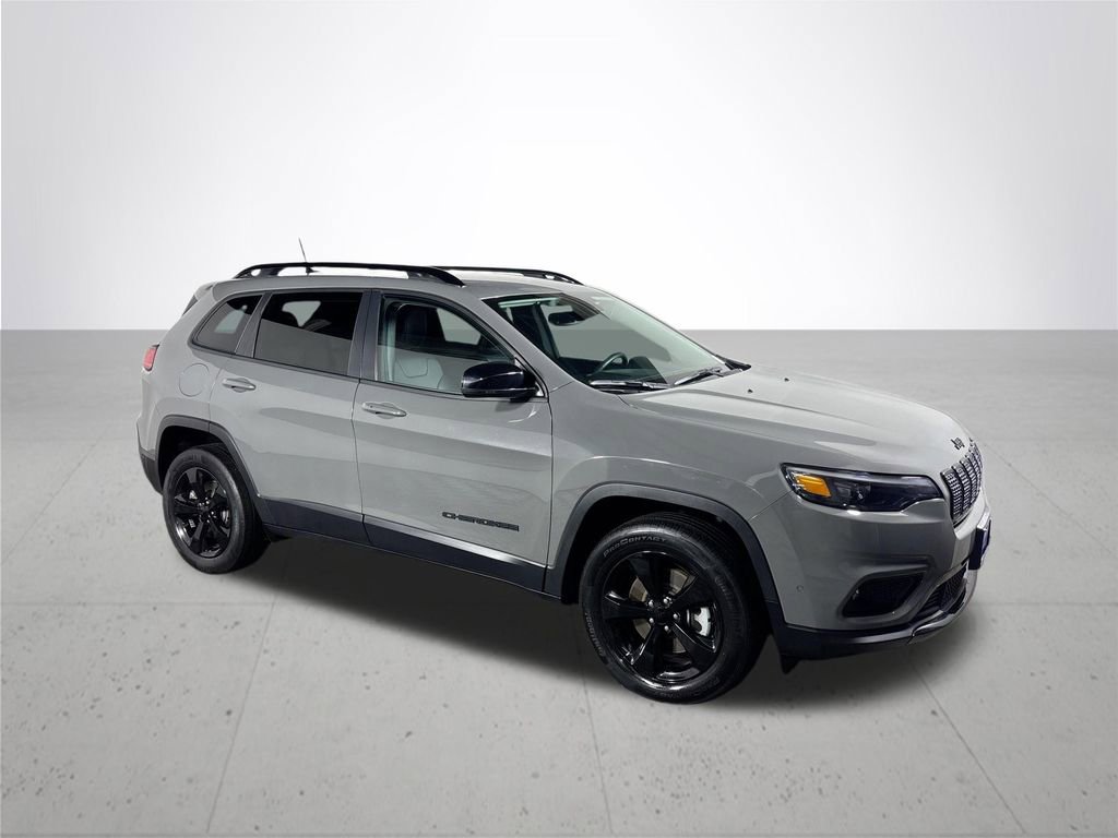 Used 2023 Jeep Cherokee Altitude Lux image 4