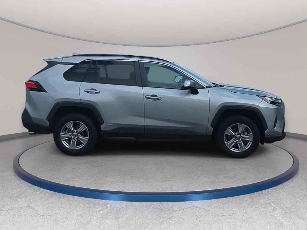 Used 2024 Toyota RAV4 XLE w/ Weather Package AWD/4WD image 4