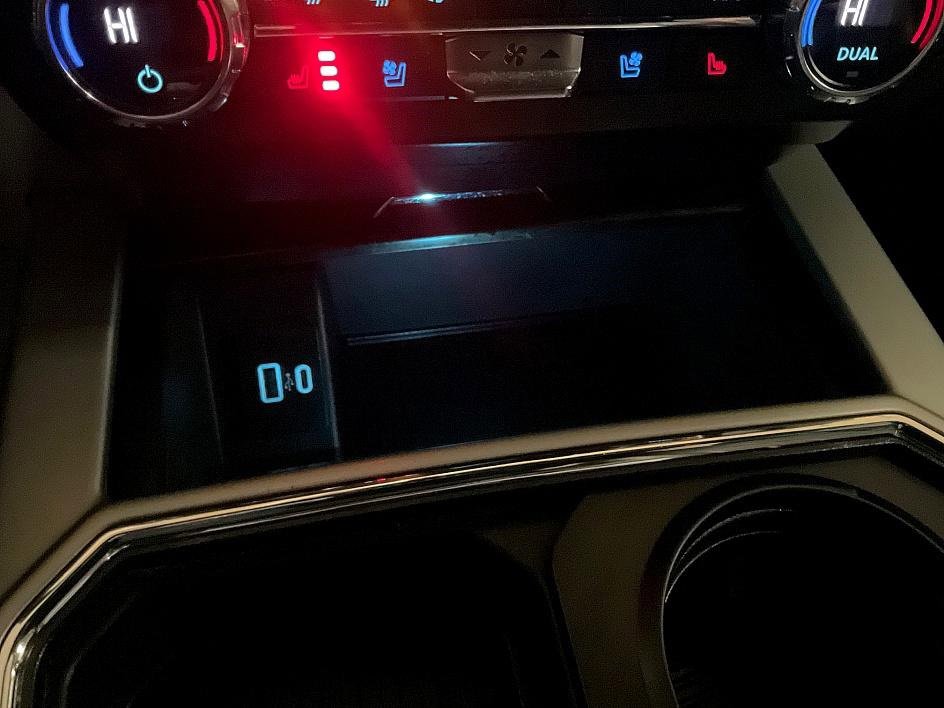 Used 2022 Ford F350 Lariat w/ Lariat Value Package image 23