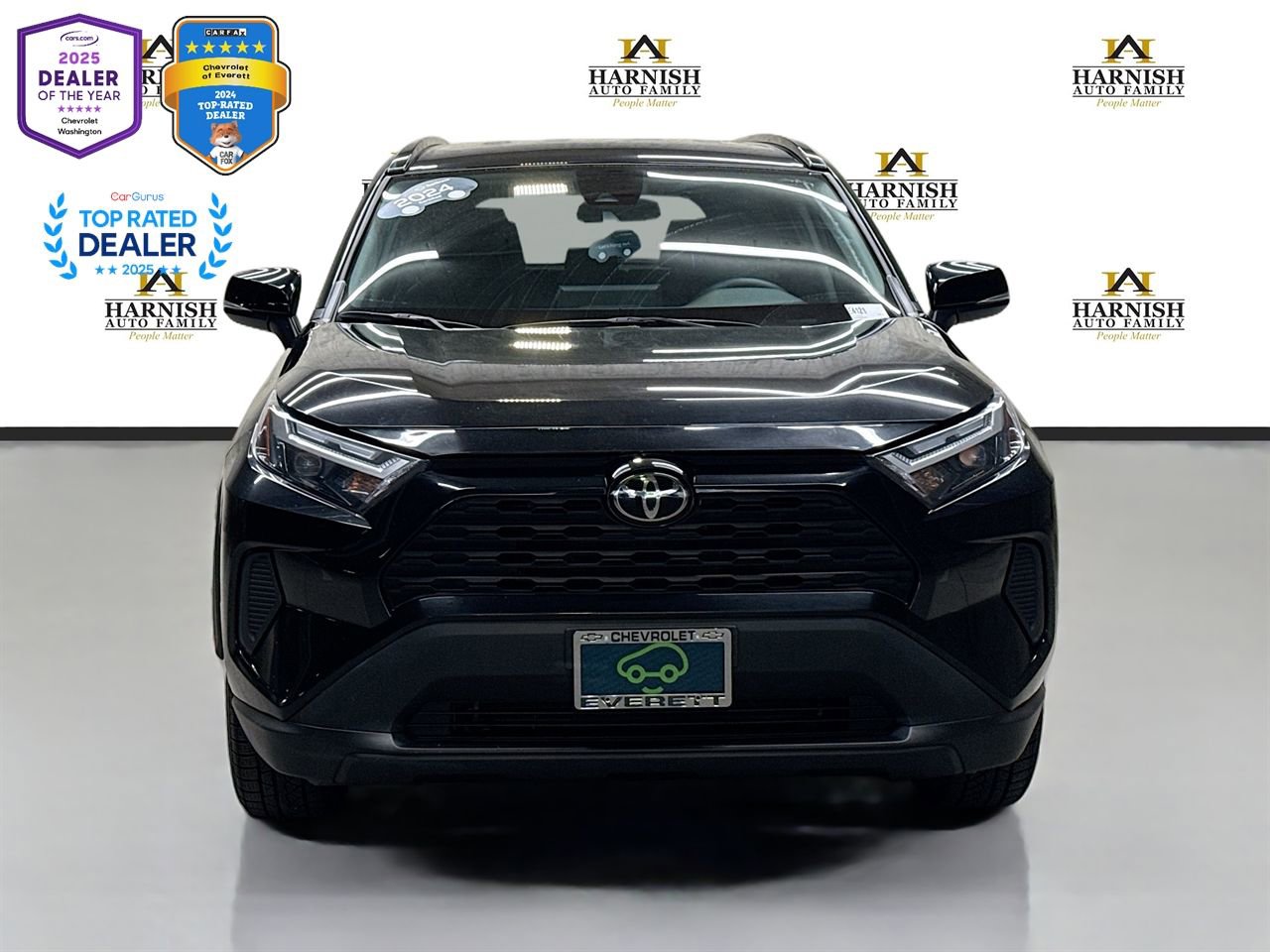 Used 2024 Toyota RAV4 XLE FWD video 2