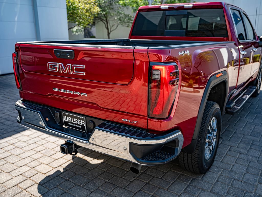 Used 2025 GMC Sierra 2500 SLT w/ SLT Premium Package AWD/4WD image 17
