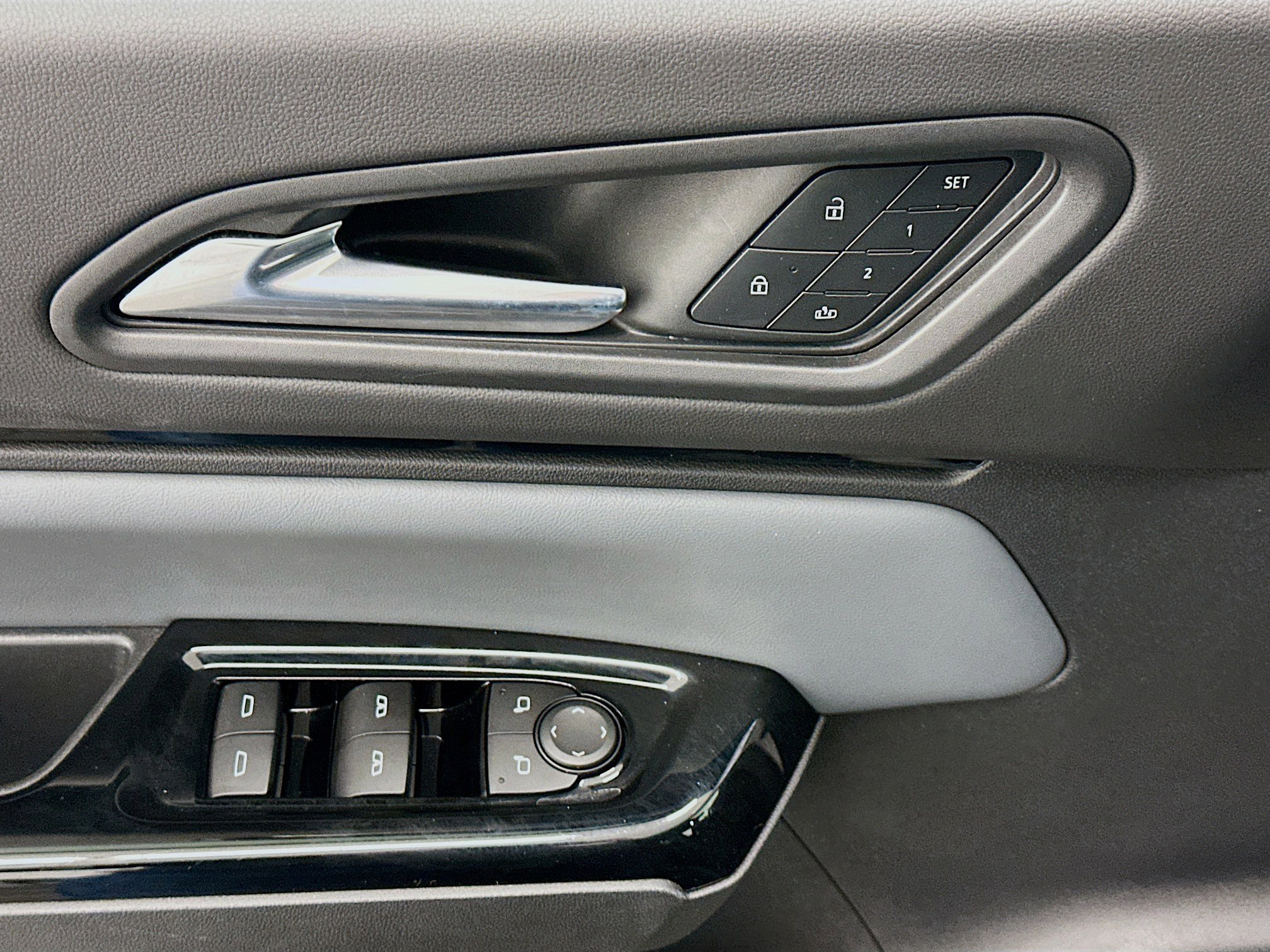 Used 2025 Honda Prologue Touring image 15