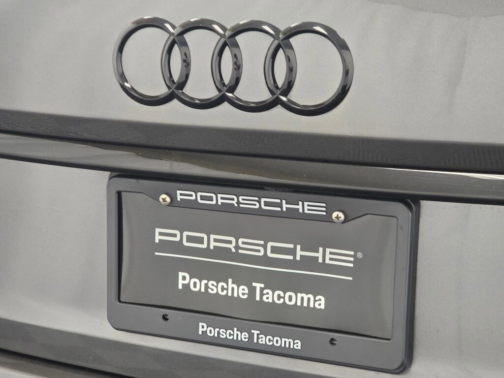 Used 2023 Audi Q7 3.0T Prestige image 30