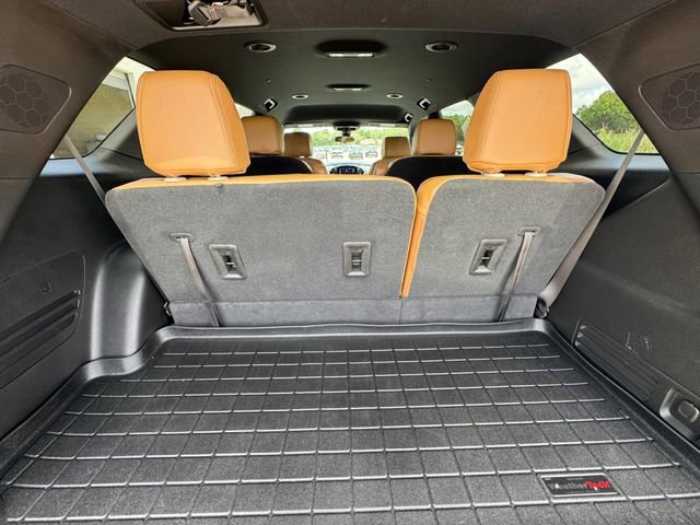 Used 2023 Chevrolet Traverse LT image 31