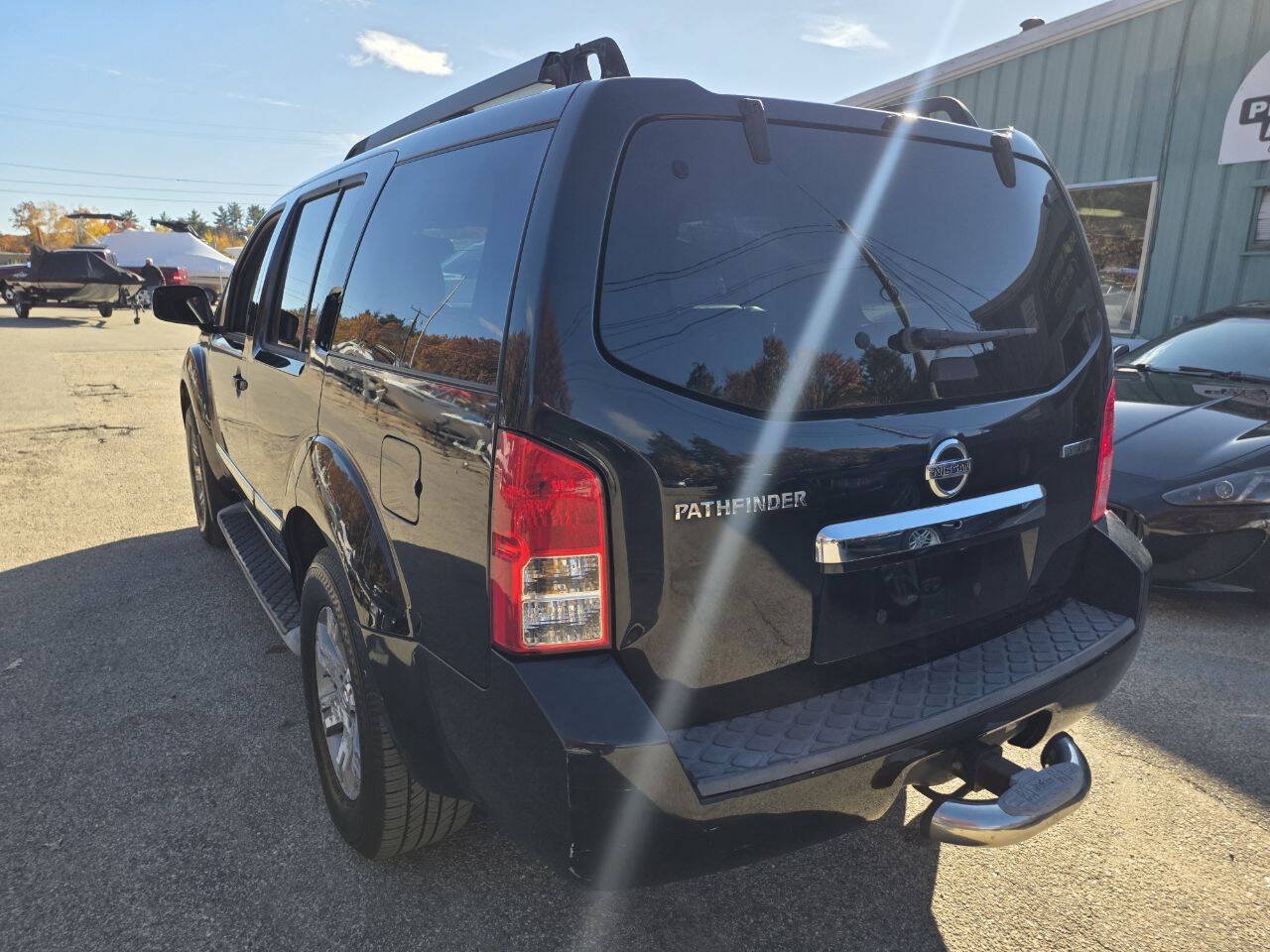 Used 2011 Nissan Pathfinder Silver AWD/4WD image 11