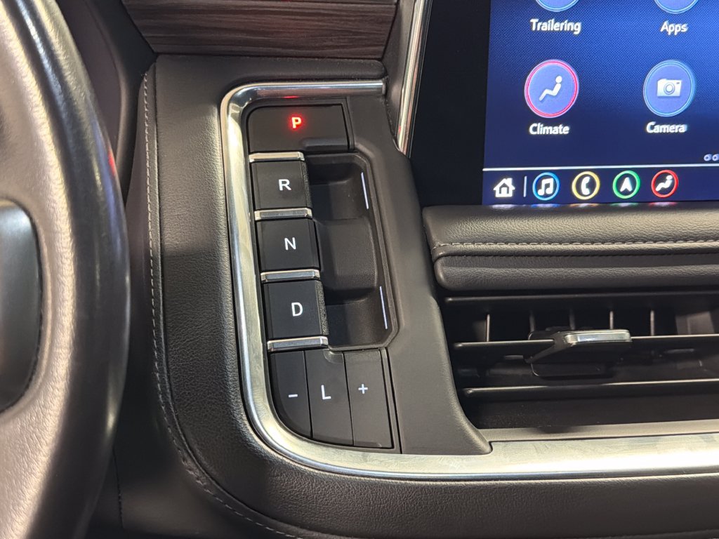 Used 2021 Chevrolet Suburban LT w/ Rear Media and Nav Package RWD image 40