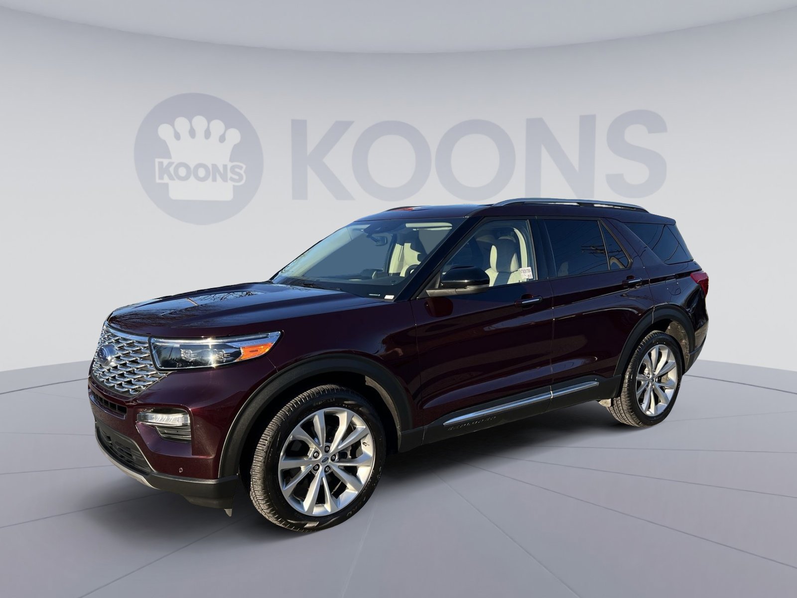 Used 2023 Ford Explorer Platinum w/ Technology Package image 1