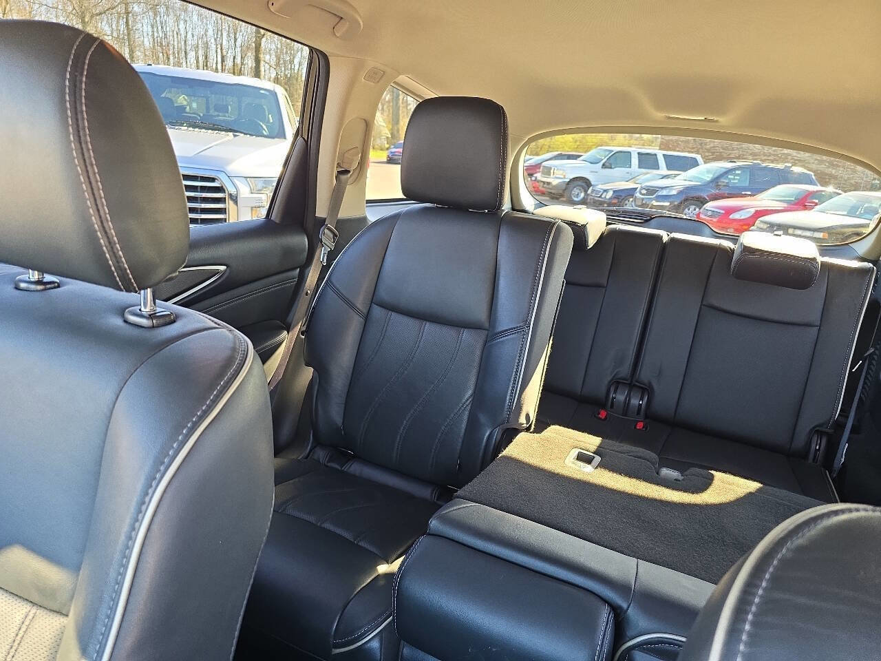 Used 2019 INFINITI QX60 Luxe w/ Essential Package image 25