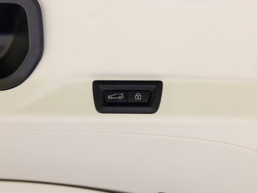 Certified 2022 Rolls-Royce Cullinan Black Badge w/ Dark Exterior Package AWD/4WD image 68