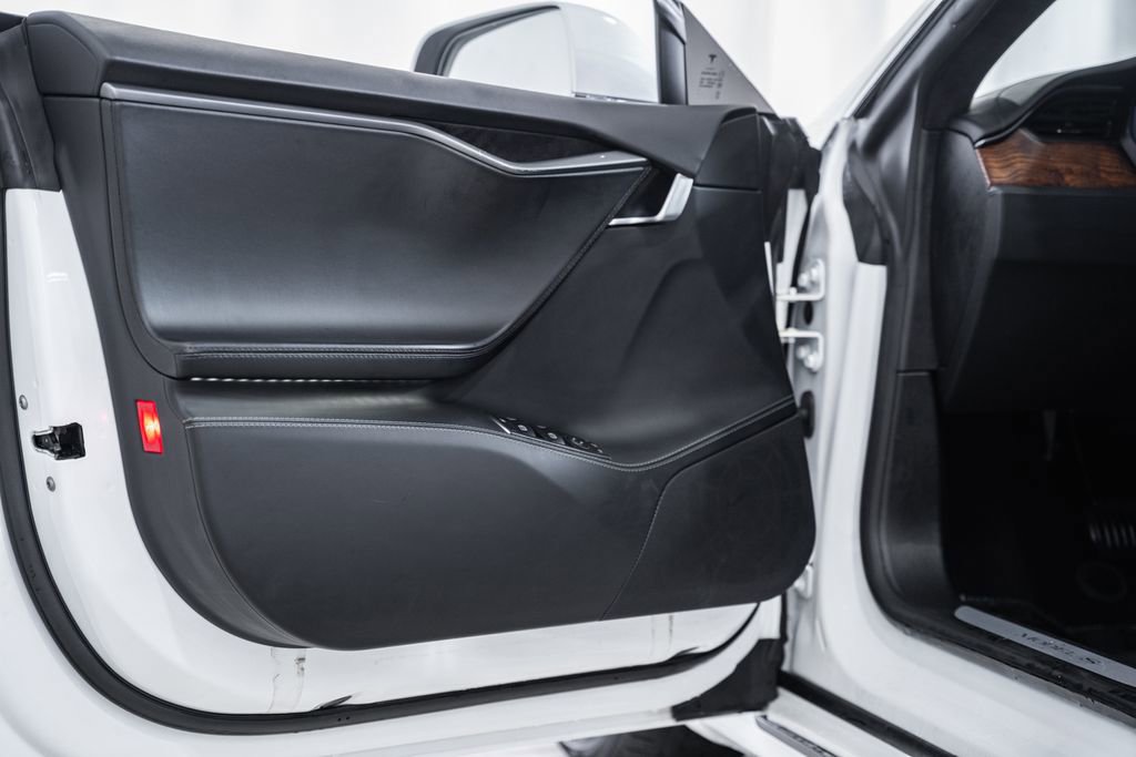 Used 2019 Tesla Model S Long Range image 27