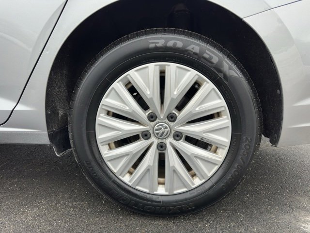 Used 2019 Volkswagen Jetta S w/ Driver Assistance Package image 25