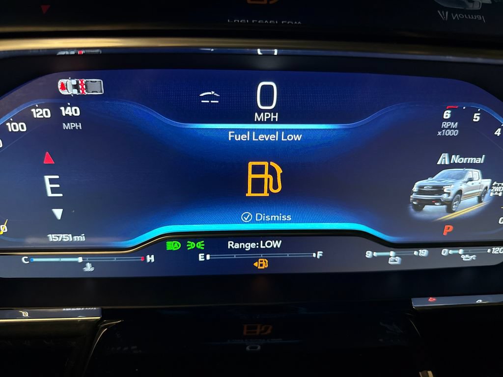 Used 2025 Chevrolet Silverado 1500 LT Trail Boss w/ Convenience Package II AWD/4WD image 14