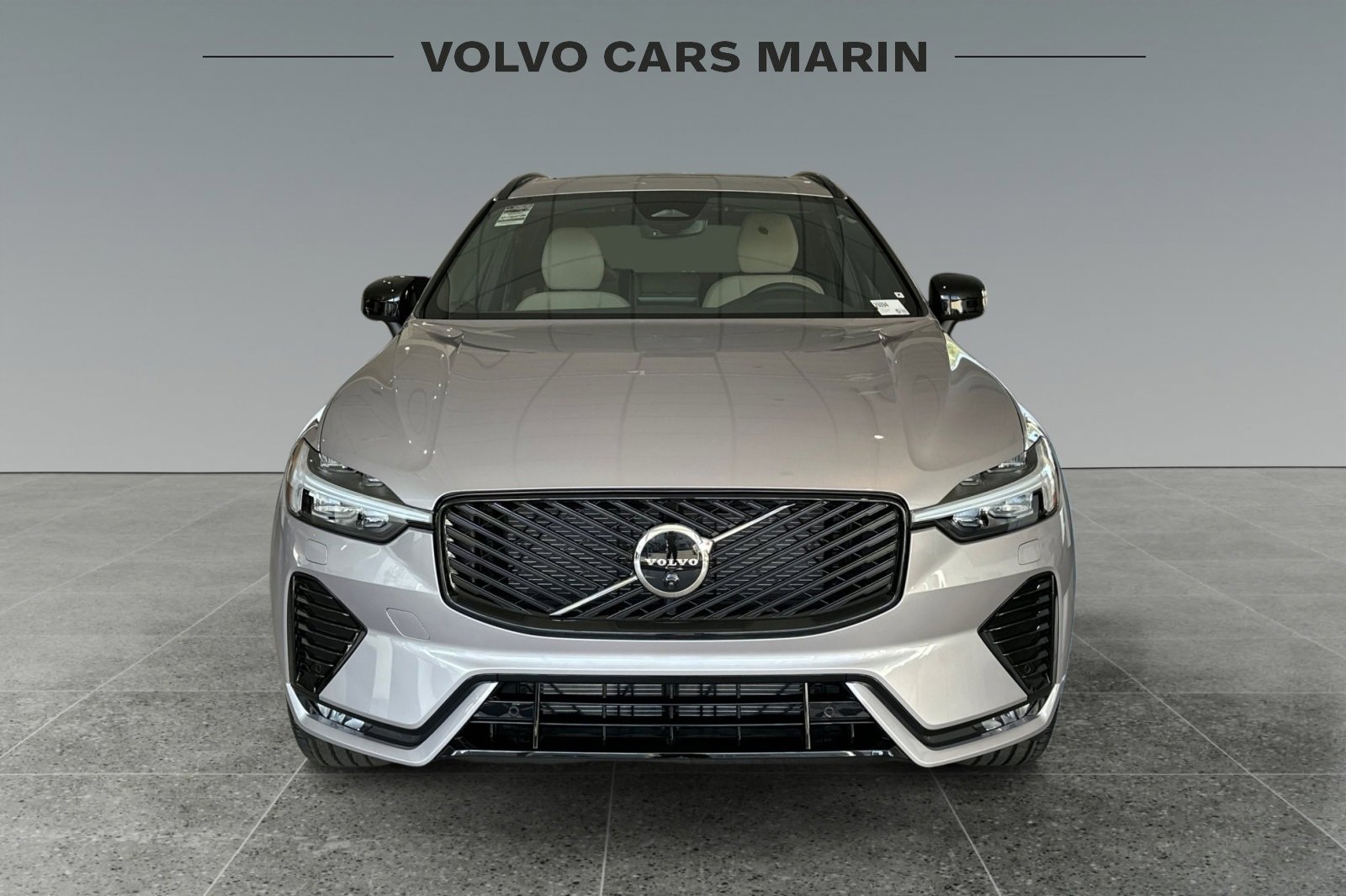 New 2026 Volvo XC60 B5 Plus w/ Climate Package image 10