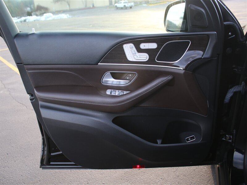 Used 2021 Mercedes-Benz GLE 350 4MATIC image 17