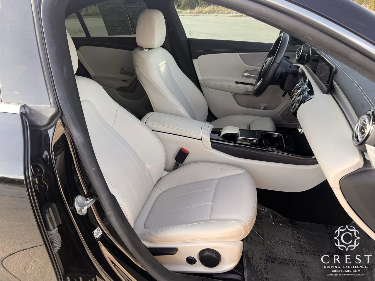 Used 2022 Mercedes-Benz CLA 250 image 27