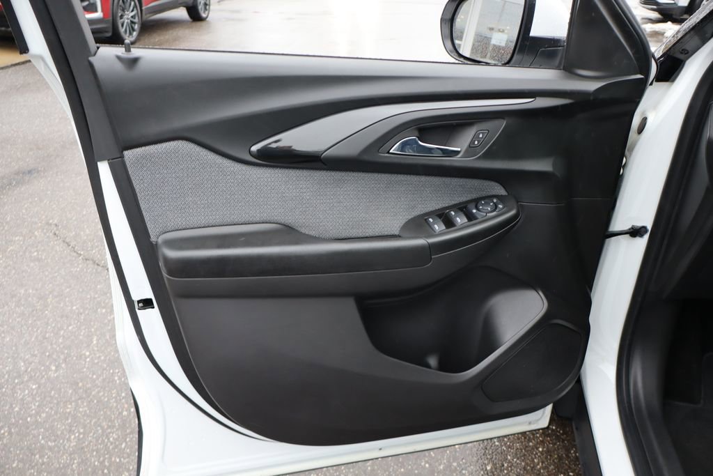 Used 2023 Chevrolet TrailBlazer LT image 7