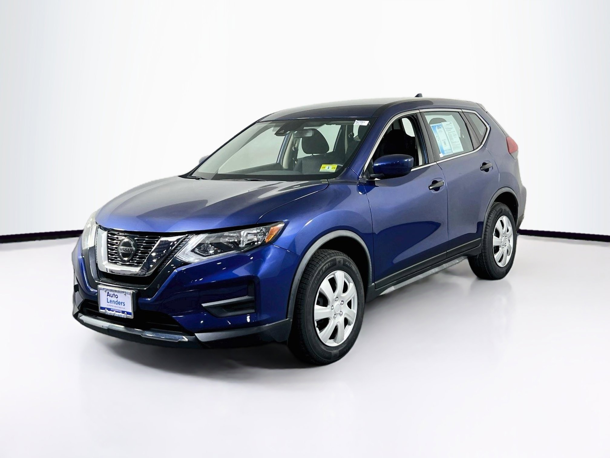 Used 2019 Nissan Rogue S image 1