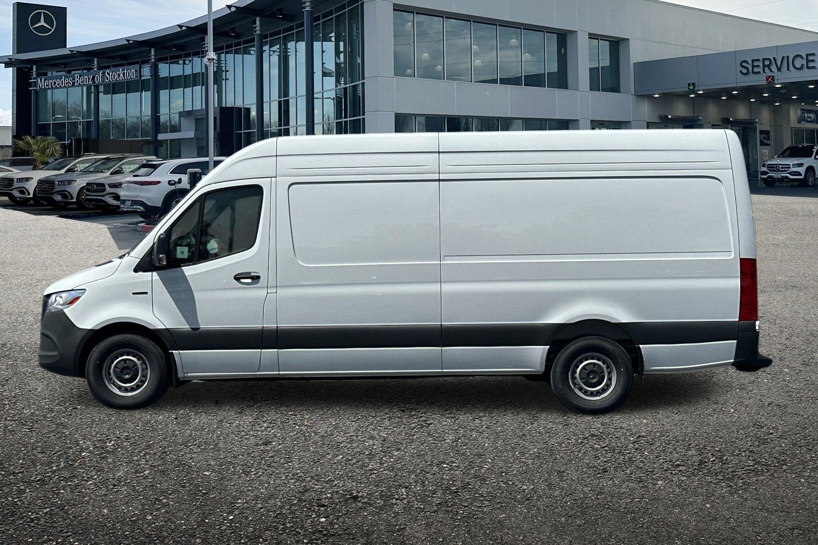New 2024 Mercedes-Benz eSprinter 170 Cargo image 7