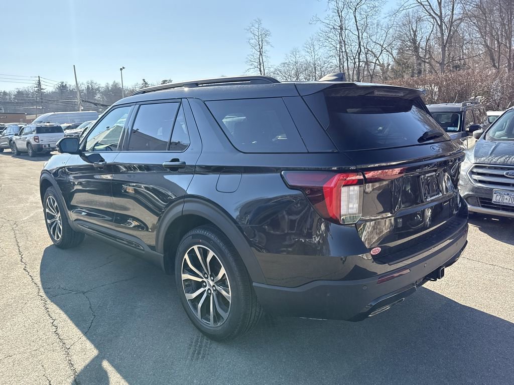 Used 2026 Ford Explorer ST-Line image 6