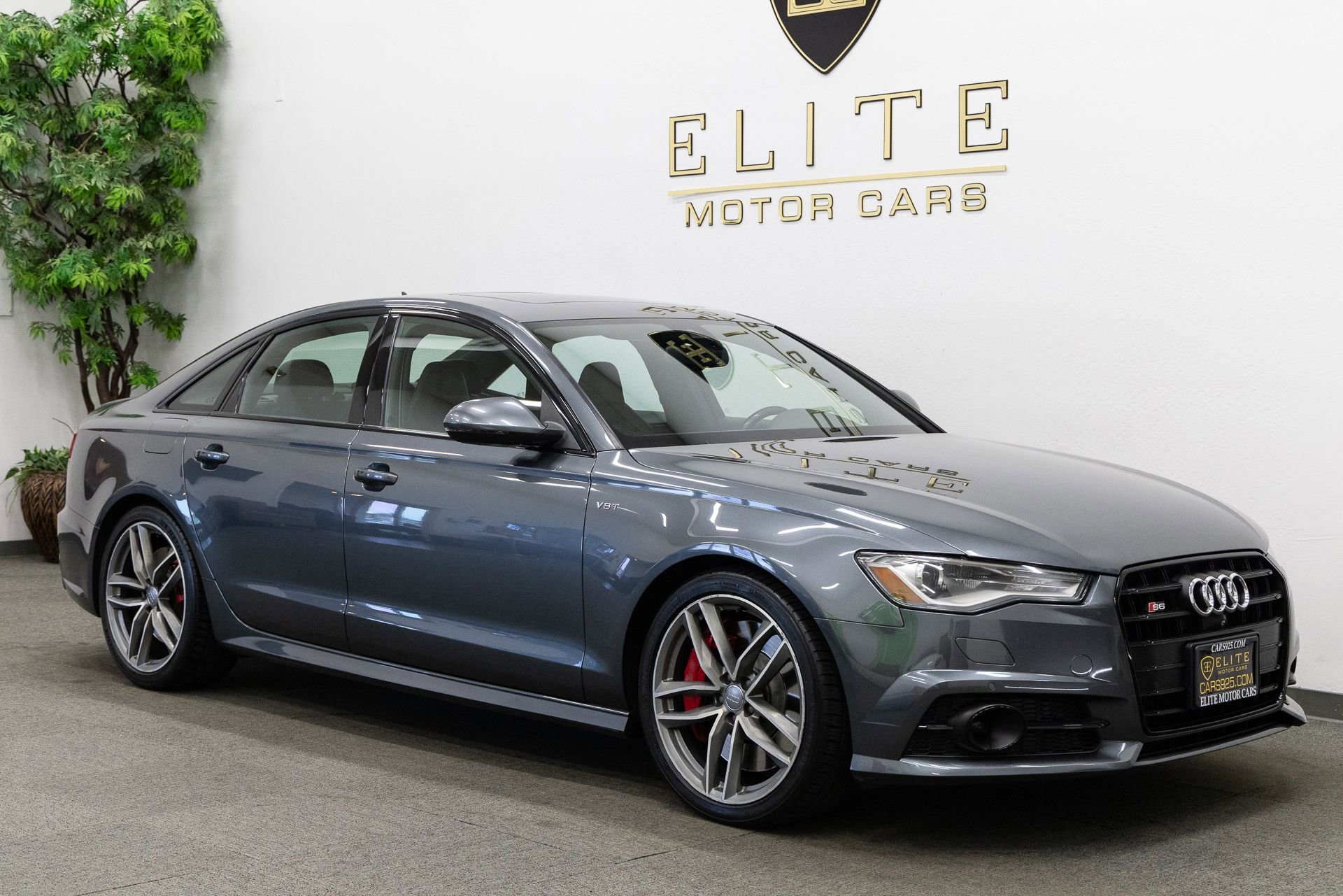 Used 2017 Audi S6 Premium Plus w/ S6 Sport Package AWD/4WD image 9