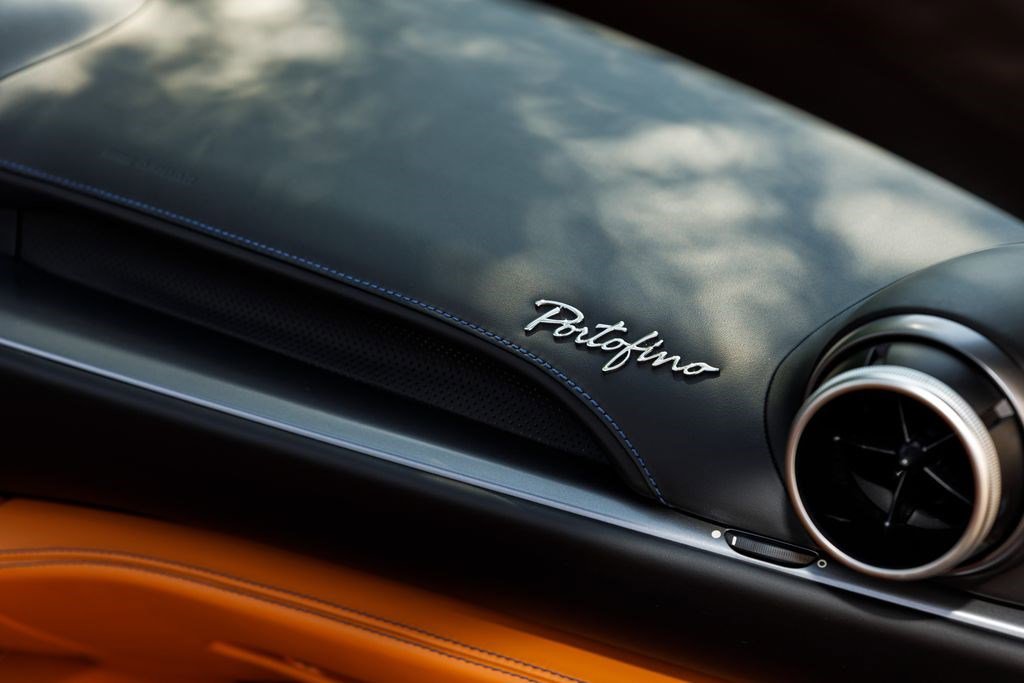 Used 2019 Ferrari Portofino RWD image 15