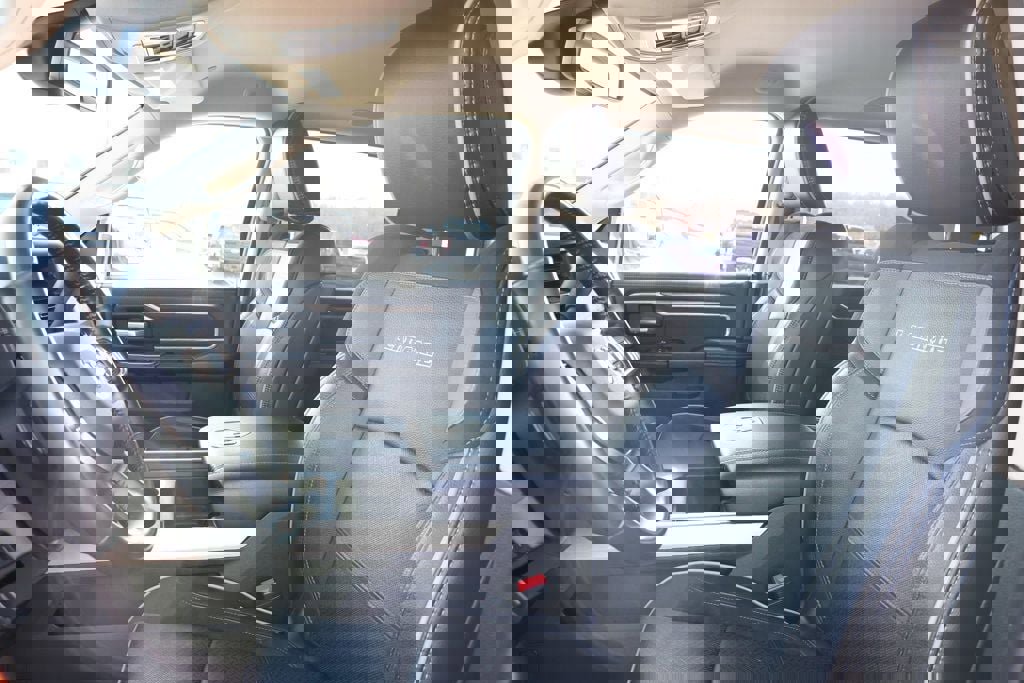 Used 2022 RAM 3500 Laramie image 20