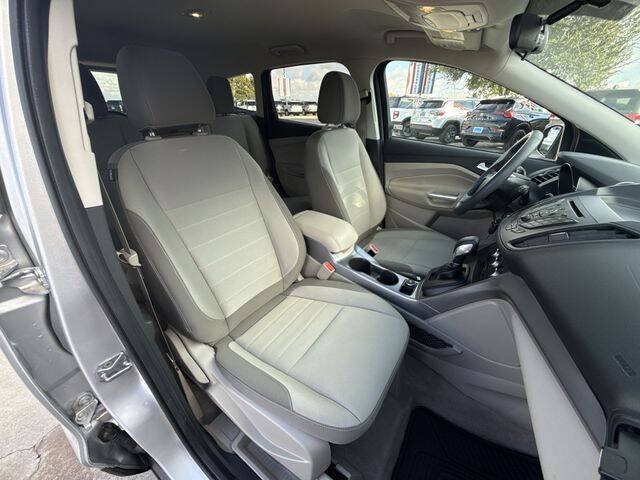 Used 2016 Ford Escape SE FWD image 29