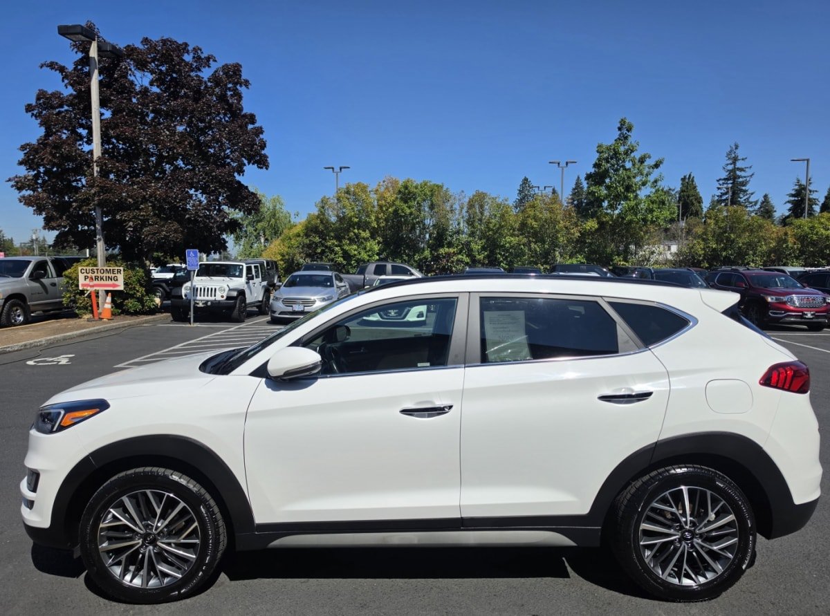 Used 2020 Hyundai Tucson Ultimate w/ Cargo Package AWD/4WD image 2