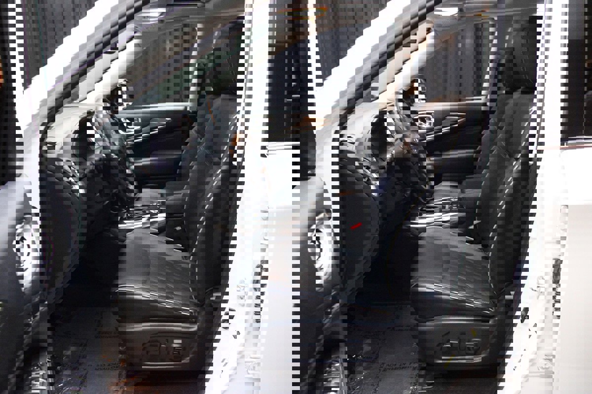 Used 2018 INFINITI QX60 FWD w/ Premium Plus Package image 38