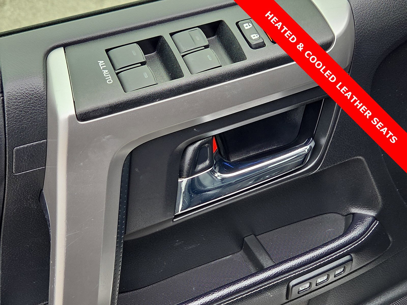 Used 2023 Toyota 4Runner Limited image 14