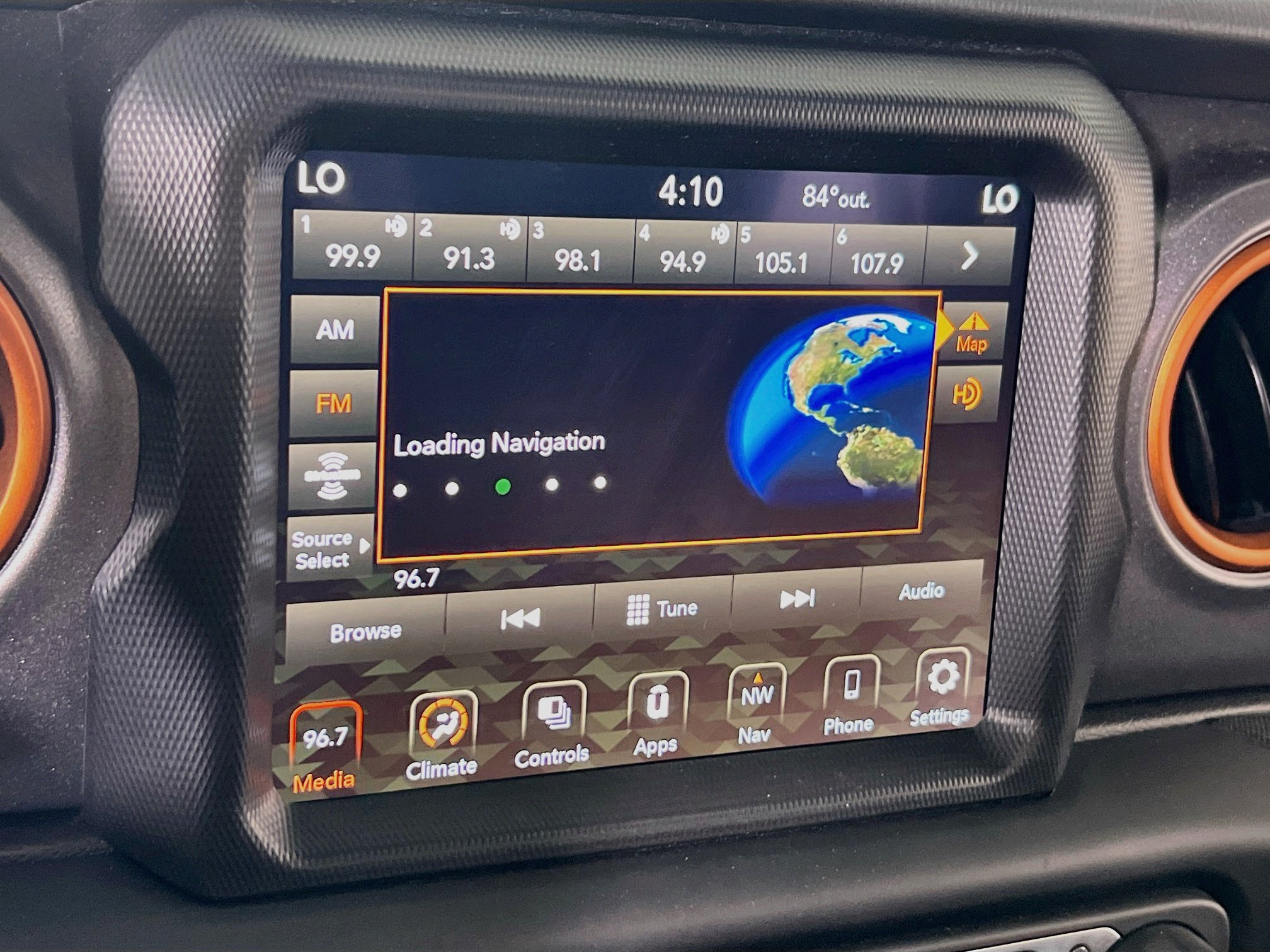Used 2023 Jeep Gladiator Mojave w/ Trailer Tow Package AWD/4WD image 15