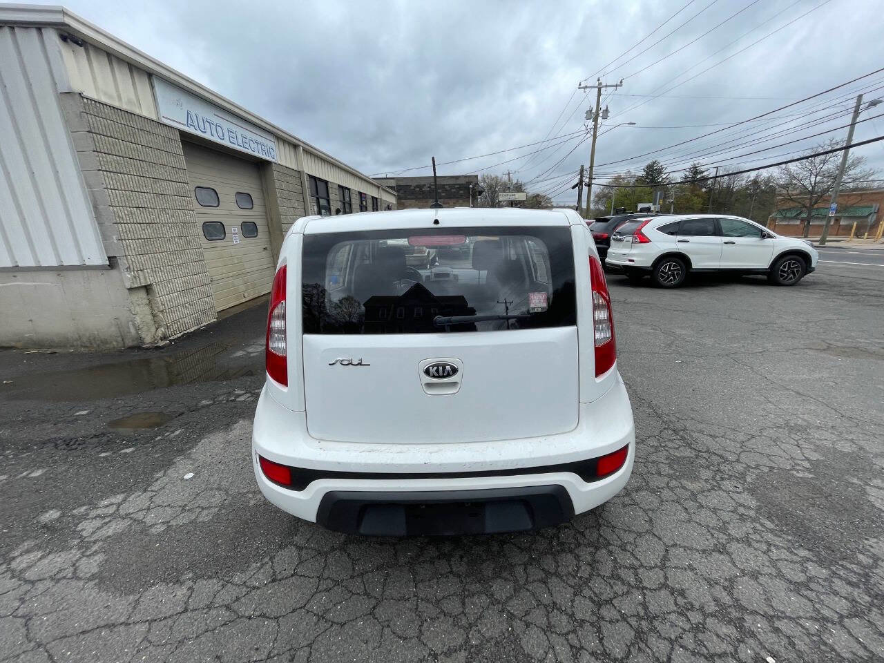 Used 2013 Kia Soul FWD image 6
