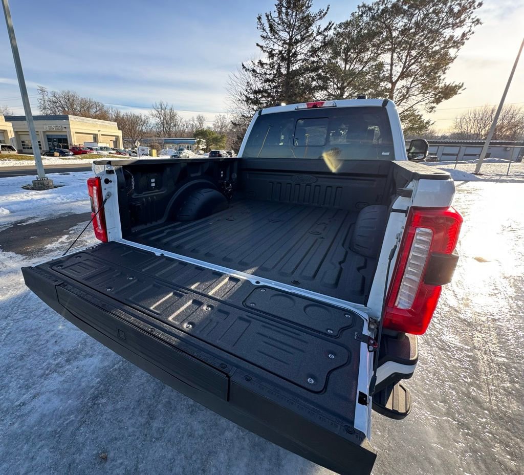 Used 2024 Ford F250 Lariat w/ Lariat Ultimate Package image 37