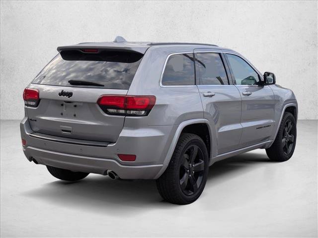 Used 2015 Jeep Grand Cherokee Altitude AWD/4WD image 5