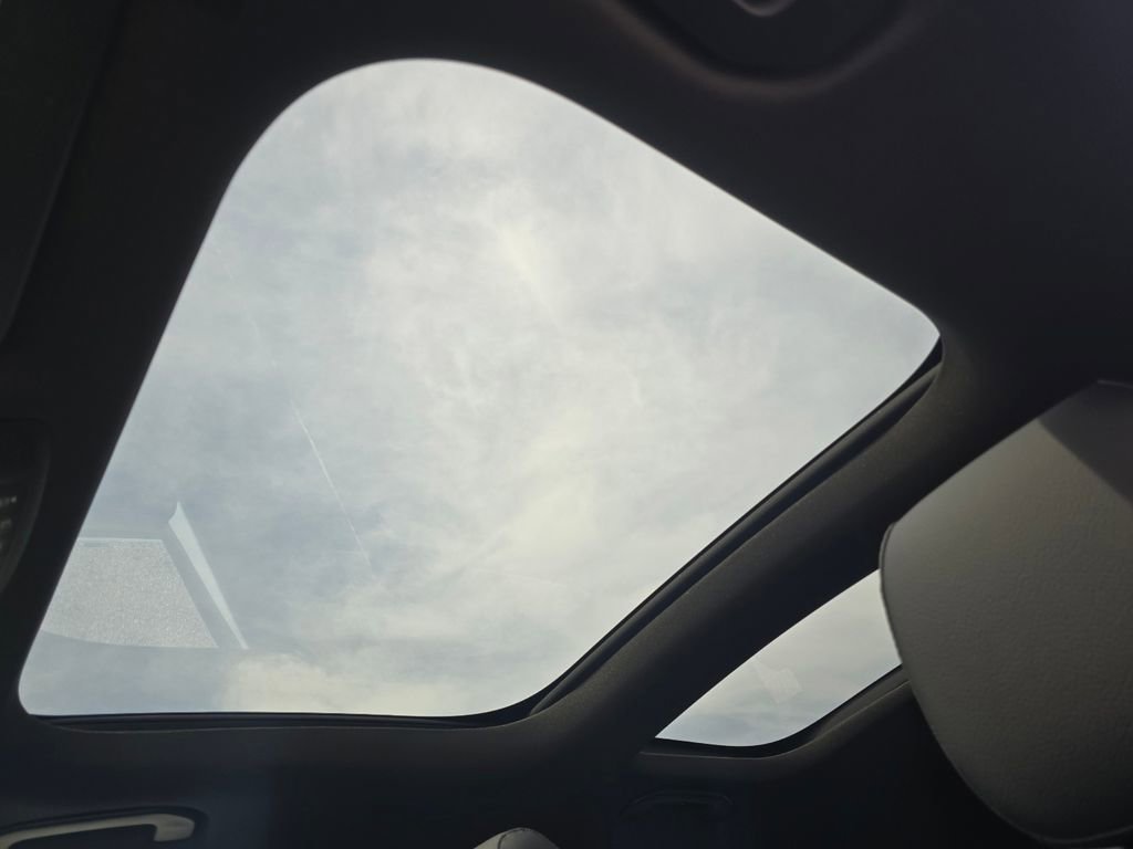 New 2026 Mercedes-Benz GLB 250 4MATIC image 3