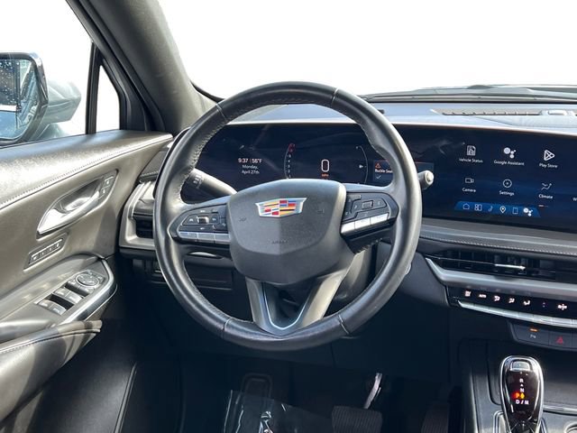 Used 2025 Cadillac XT4 Premium Luxury FWD image 15