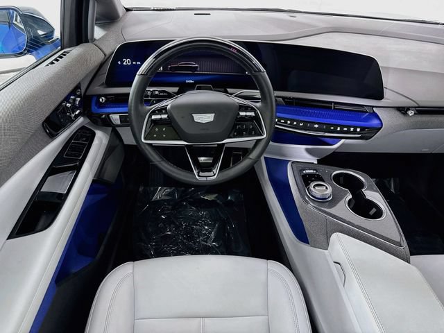 Used 2025 Cadillac Optiq Luxury 1 AWD/4WD image 25