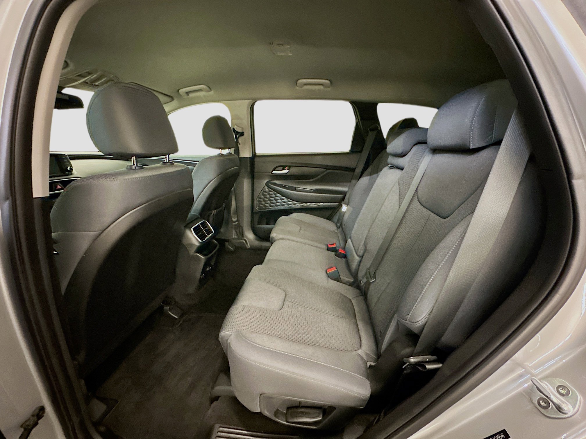 Used 2020 Hyundai Santa Fe SEL w/ Cargo Package image 28