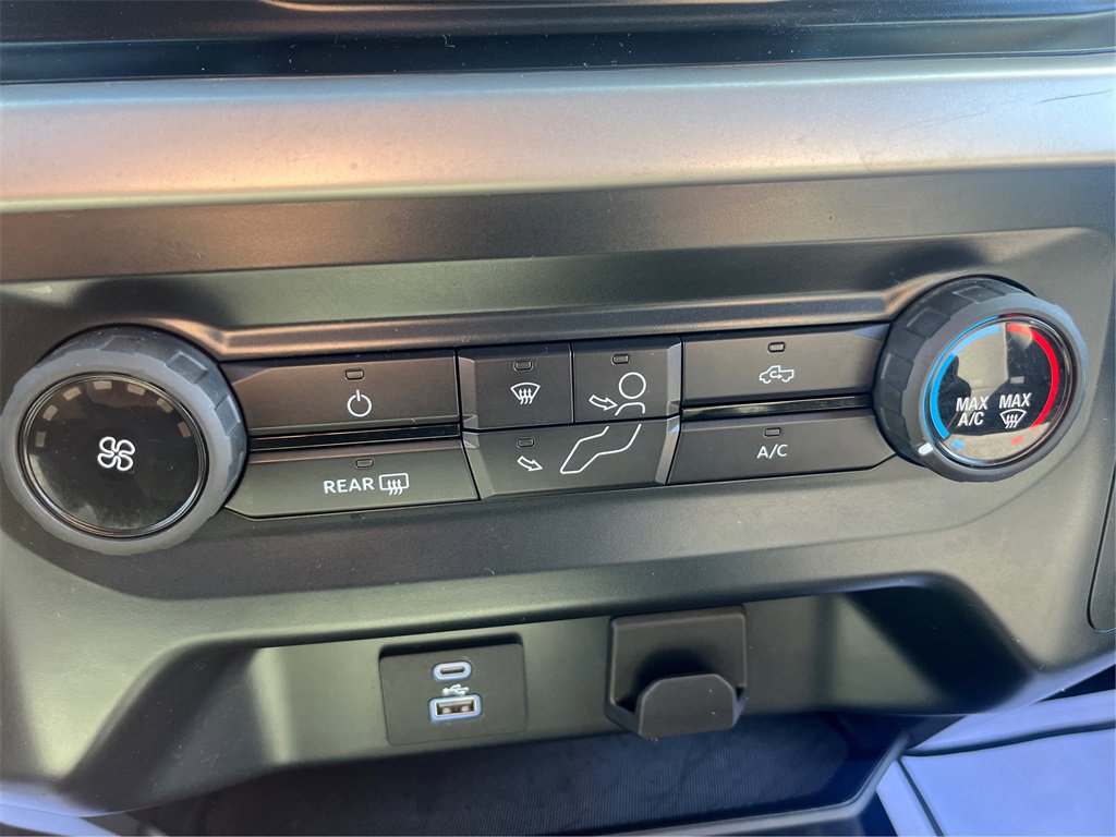 Used 2022 Ford F150 XLT w/ Trailer Tow Package image 40