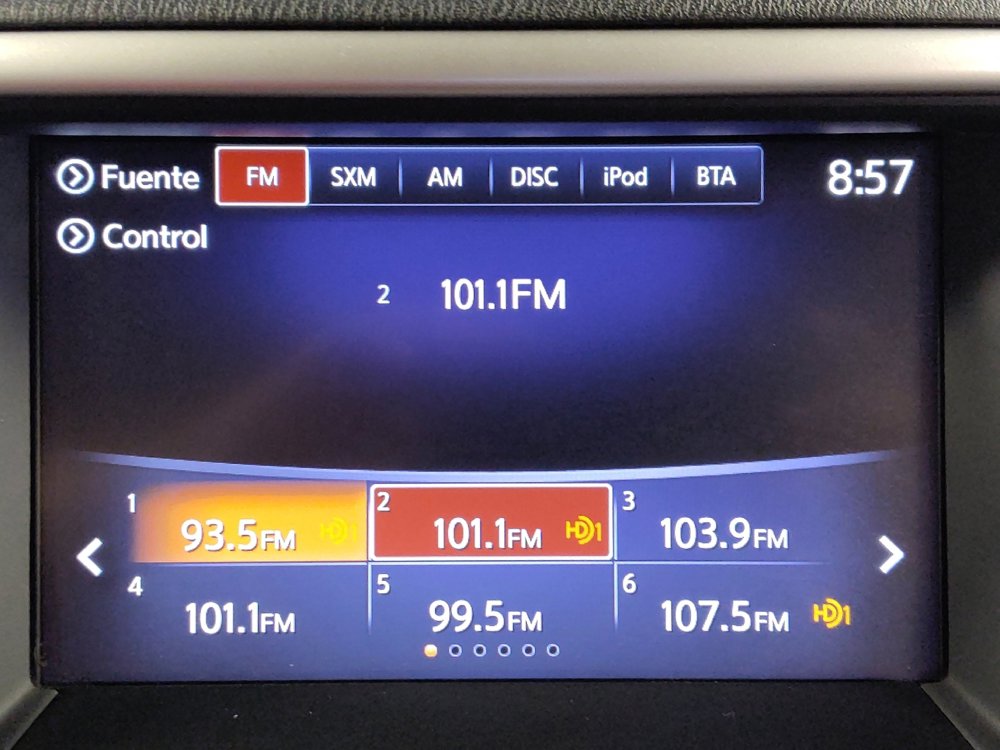 Used 2020 Nissan Pathfinder SL image 25