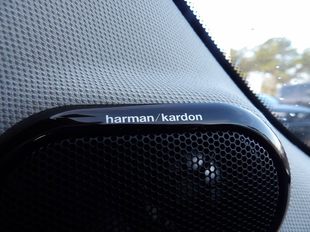 Used 2018 MINI Cooper S image 23