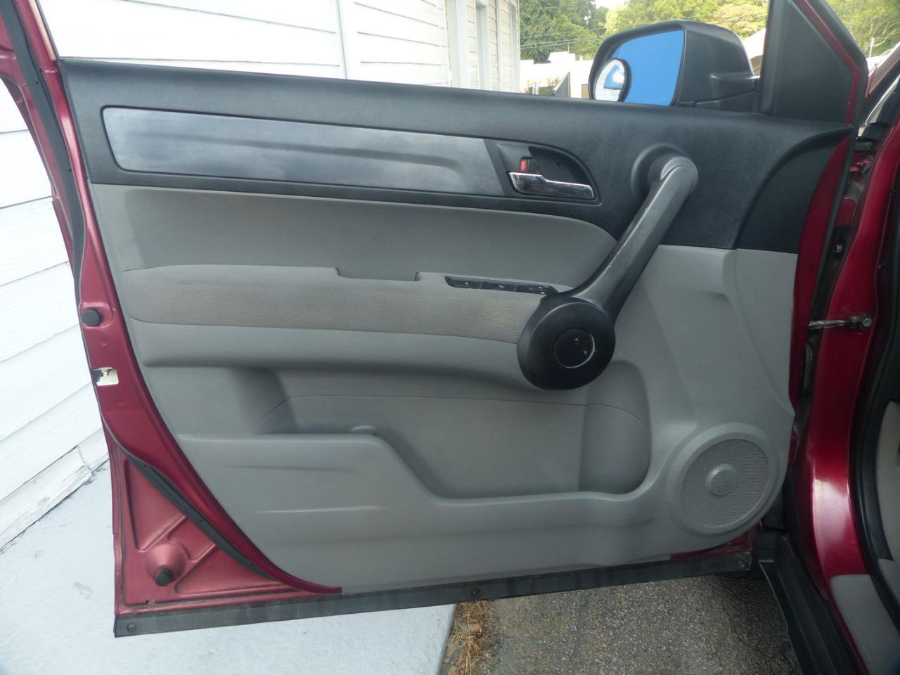 Used 2009 Honda CR-V LX image 16