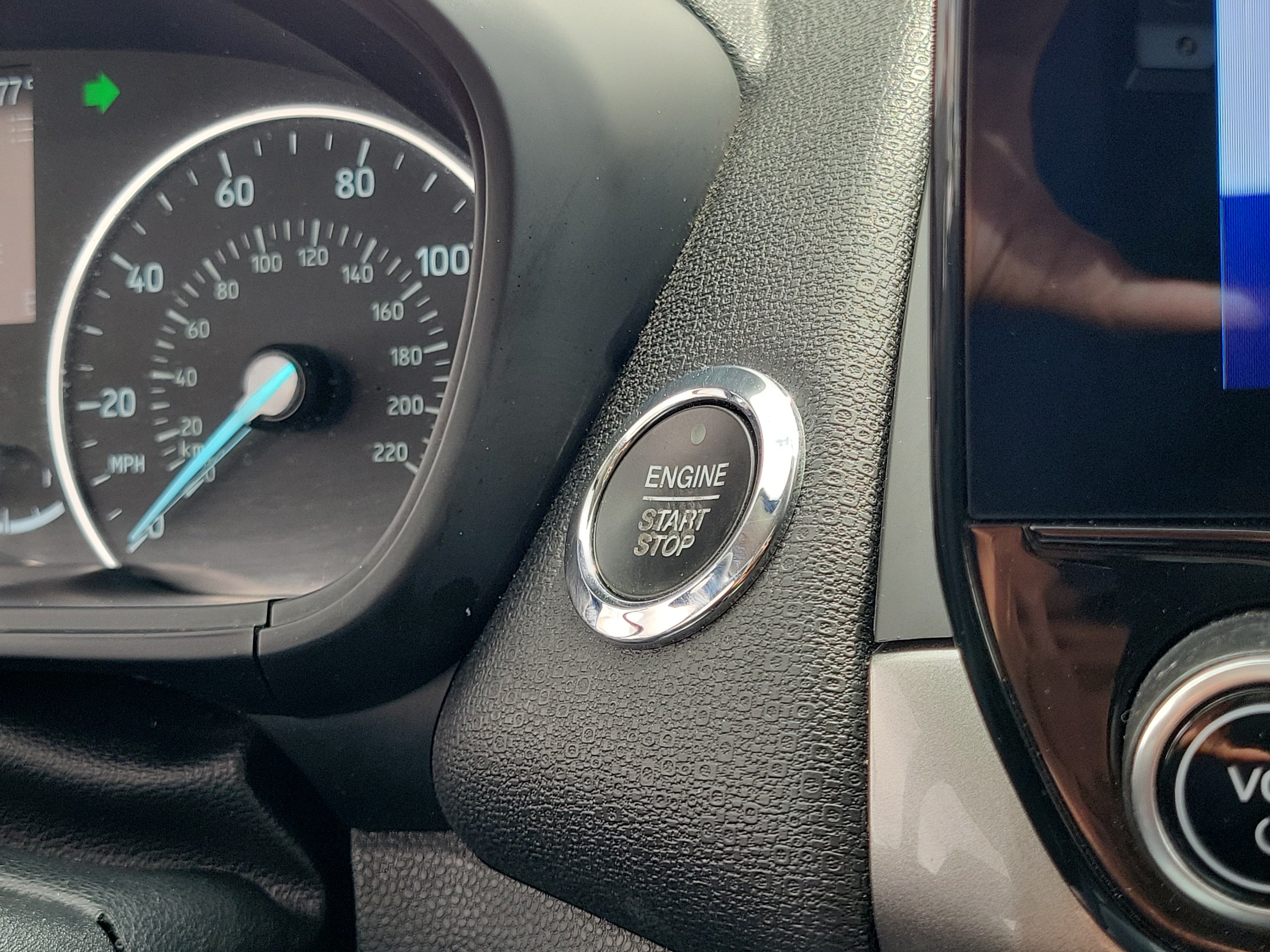 Used 2021 Ford EcoSport SE FWD image 16