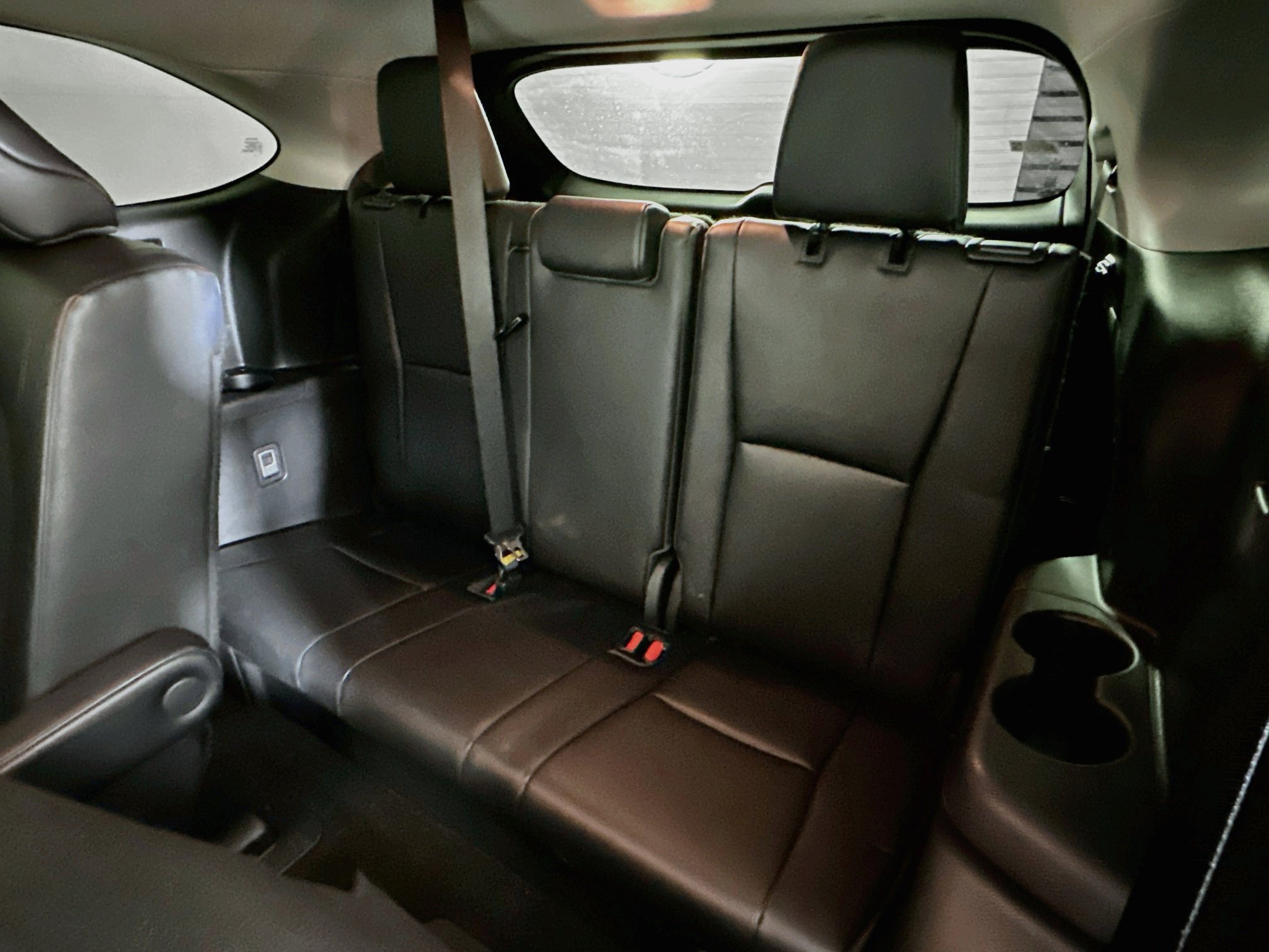 Used 2023 Toyota Highlander XLE FWD image 29