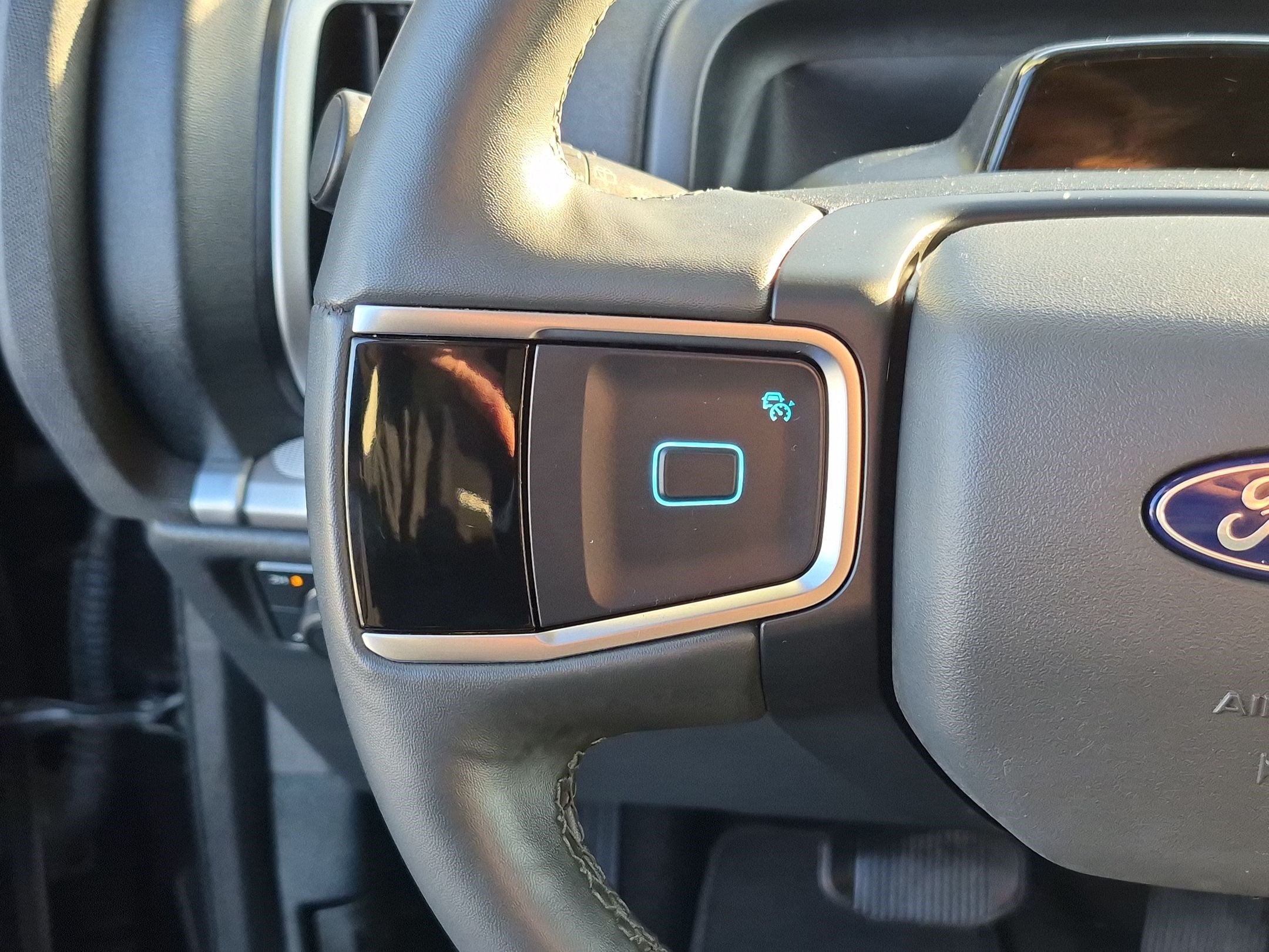 Used 2025 Ford Expedition Max Active AWD/4WD image 21