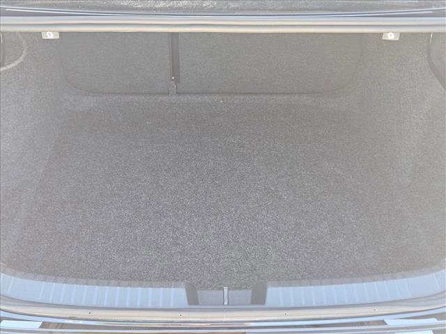 Used 2025 Volkswagen Jetta SE image 6