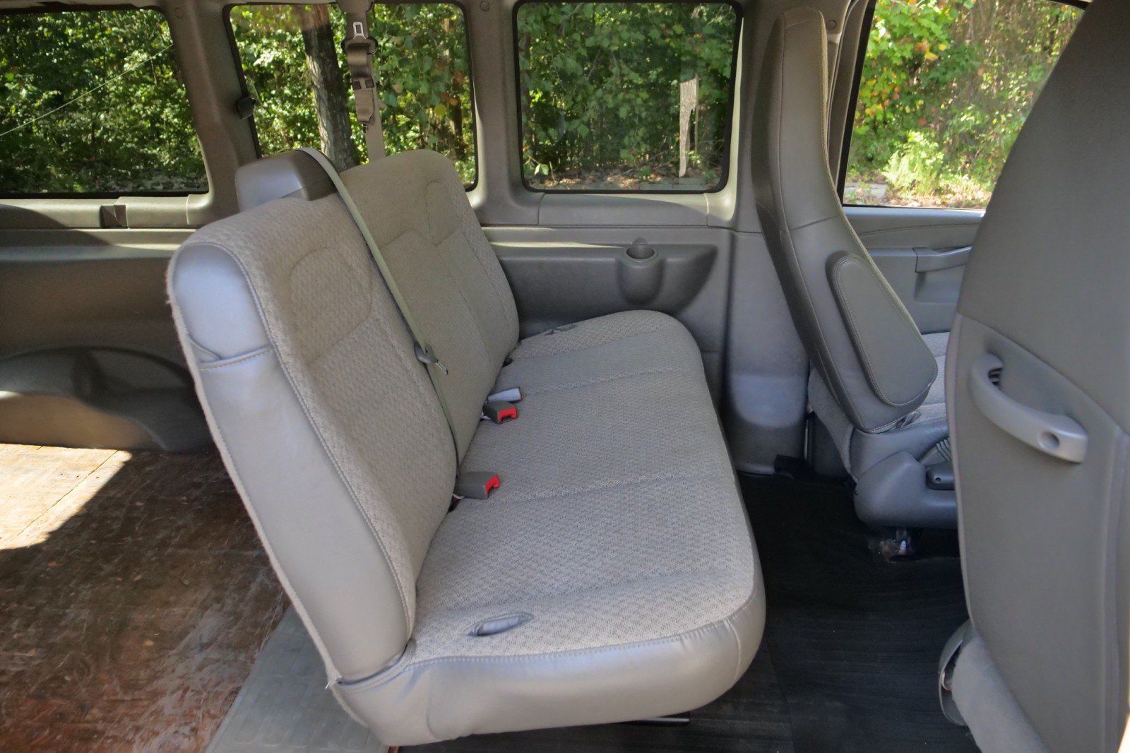 Used 2022 GMC Savana 2500 w/ Communications Package RWD image 23