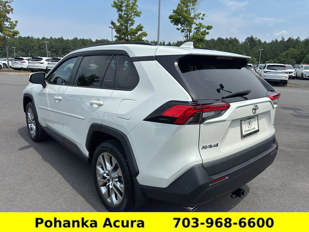 Used 2021 Toyota RAV4 XLE Premium AWD/4WD image 5